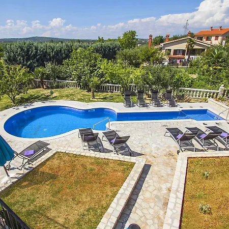 Holiday Ve-ma Krapan