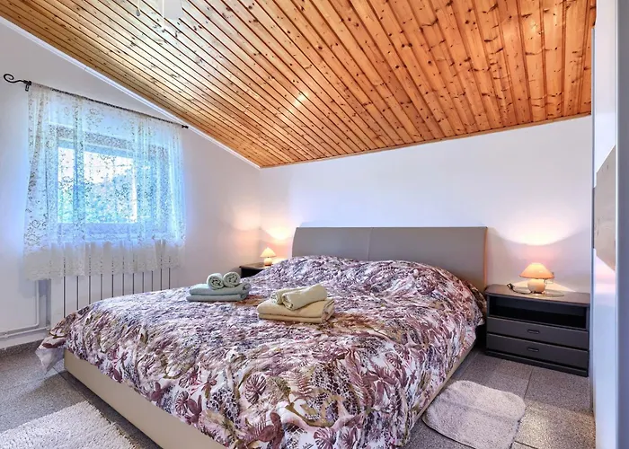 Nyaraló Ve-ma By Interhome *